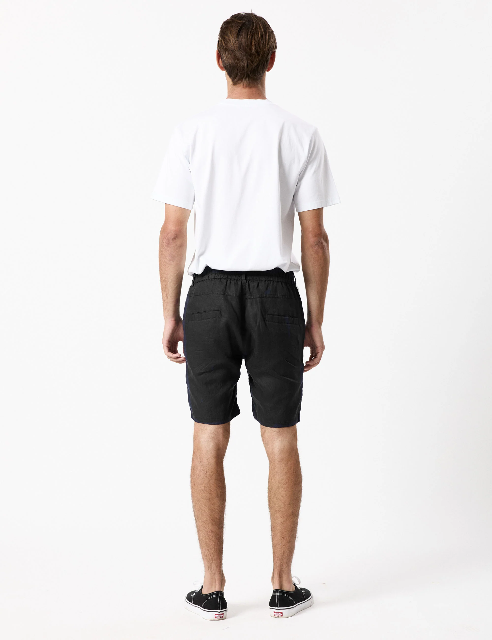 Tanner 3.0 Linen Shorts - Black - Image 8